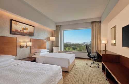 Clover Park Hotel | Four Points by Sheraton Hotel & Serviced Apartments, Pune