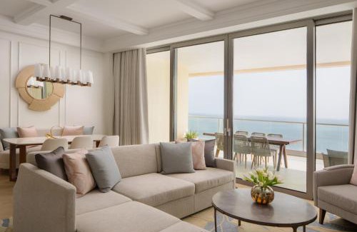 Doha Resort | Four Seasons Resort and Residences at The Pearl - Qatar