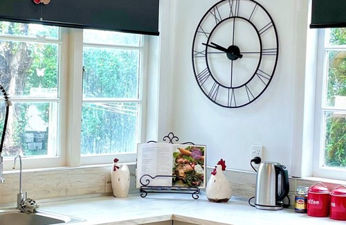 Foxton House | Foxton Rose Haven Retreat nestled amidst nature's embrace whispers of the trees