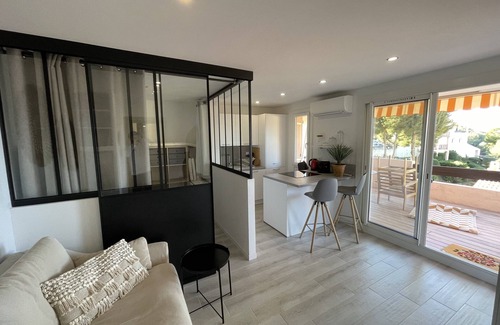 La Madrague Apartment | Luxury 2-bedroom/4-bedroom apartment - Superb sea view