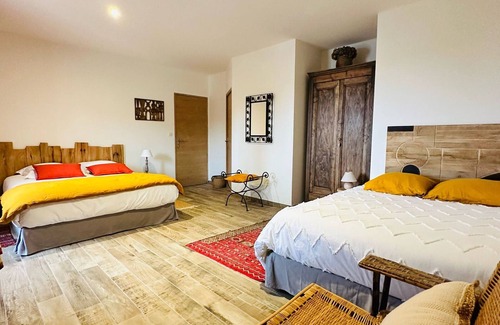 Faverolles Bed & Breakfast | Room for 4 with heated pool & WiFi