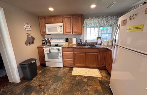 Ottumwa House | Fran's Cottage