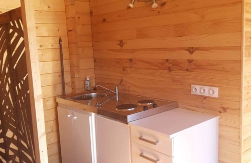 Saint-Ouen-de-Mimbre Ski Chalet | fred's cottage