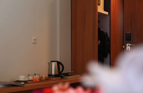 Batuan Apartment | Freddies Villas Ubud – Deluxe Room #08