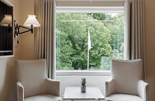 Lyngby-Taarbæk Kommune Hotel | Frederiksdal Sinatur Hotel & Konference