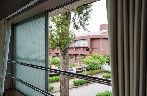 Kanazawa Apartment | Free Parking 2BR Apt 1 mins to Kenrokuen Garden/Kanazawa Ishikawa