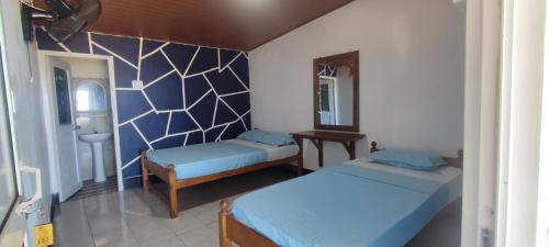 Uppuveli House | French Garden Regish Guest House