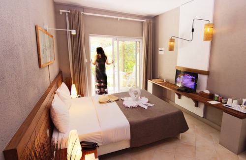 Trou d'Eau Douce Hotel | Friday Attitude