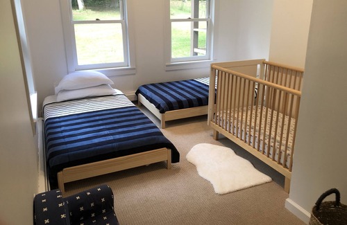 South Londonderry House | Friends+Family Getaway - close to 3 mountains