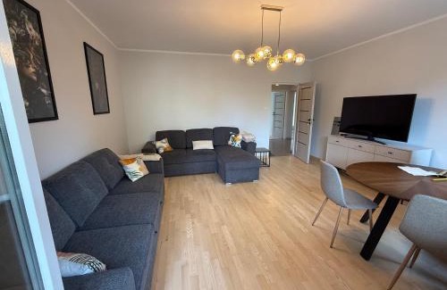 Ursynow Apartment | Friends & Family KEN Apartment 80m2, metro Stoklosy