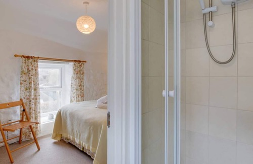 Llangennith House | Frog Cottage in the beautiful Swansea