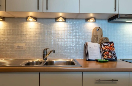 Knokke Apartment | Frontal Sea View Studio Knokke Center - Huswell