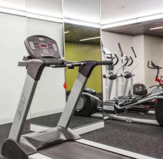 East Hyde Park Apartment | FRONTDESK 2 BR Apt by Harold Washington Park