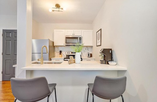 East Walnut HIlls Apartment | FRONTDESK 2622 Victory Pkwy Apts Cincinnati