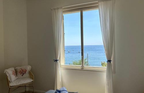 Mazzaro Apartment | FronteMare & MariMare Isola Bella Apartment by Taormina Holidays