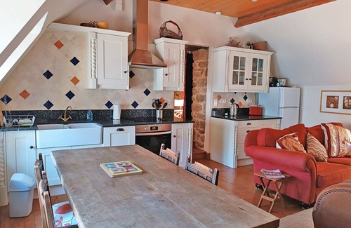 Lehon Apartment | Fryer Apartment - Dinan, Brittany. Characterful Riverside Apartment