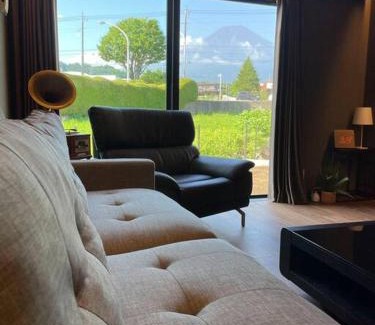 Minamitsuru-gun Villa | Fujiyoshida house, 2 toilet 2 bathroom, Mt Fuji view, 4 living room, free parking 5 cars, projector, washmachine, pet ok