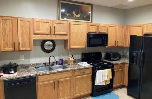 Braselton Apartment | Full bed, closet, mounted TV, with apartment amenities at this fabulous rate.