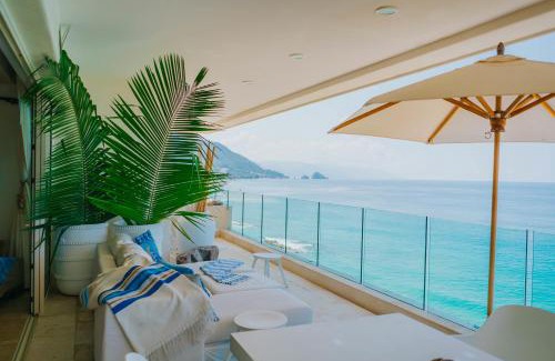 South Shore Hotel Area Apartment | Full Floor Beachfront Luxury Apartment