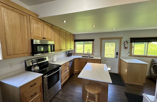 Powell River House | Full house