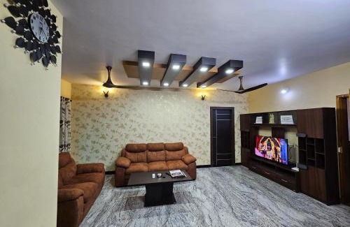 Kundapur Apartment | Fully Airconditioned Uber Luxurious Holiday Home.