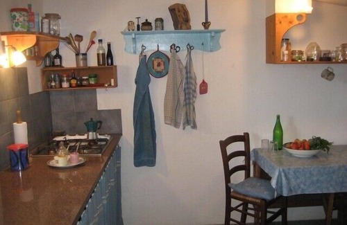 Gradoli House | Fully equipped holiday cottage in front of the Lake, surrounded by olive trees