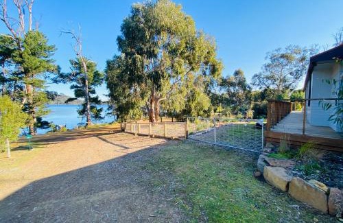 Lunawanna House | Fully fenced, wrap around decks, water on 3 sides