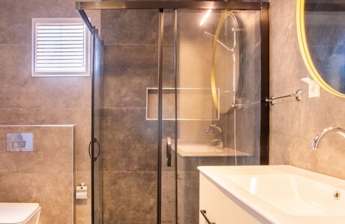 Ozbek Koyu Villa | Fully Furnished and Stylish Villa in Izmir