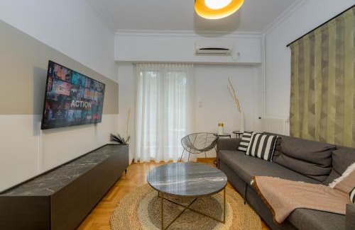 Kinosargous Apartment | Fully Renovated Flat in Prime Athens Location
