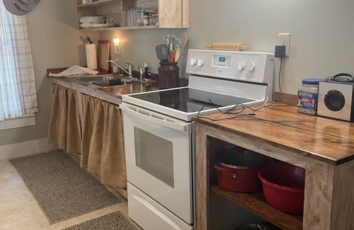 Fort Riley House | Fun lake house with community pool and park. Lake view with easy boat access.