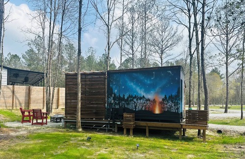 Kountze Apartment | Fun little get away, perfect for one yet cozy for two “Hunter’s Hut”