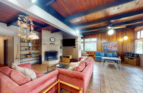 McQueeney House | Funshine