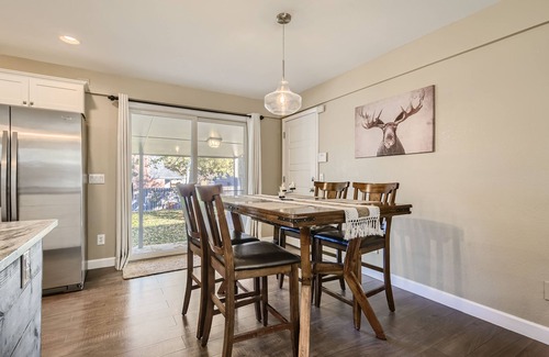 Thornton House | Furnished Denver Suburb! Garage, 2nd screen, flexible cancellation, 7+ day min