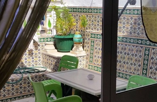 El Hafsia Apartment | furnished private room with air conditioning