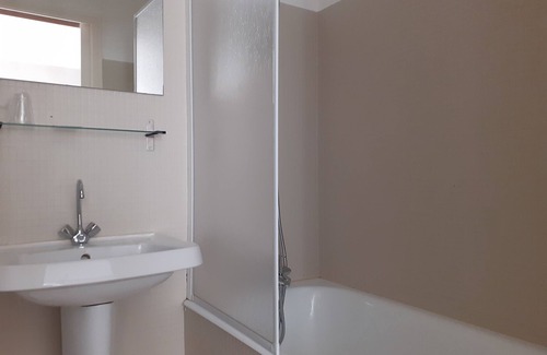 Lanester Hotel | Fuzei Hôtel