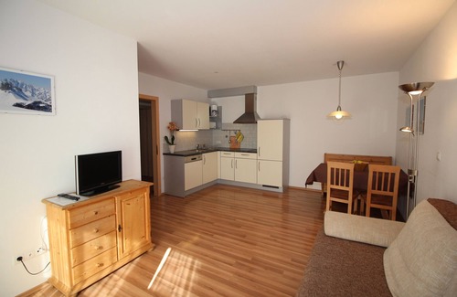 Teodone Apartment | FW Talblick bei Im Winkl/gr. Wohnung im 2 OB mit Herrlichen Blick auf Umgebung