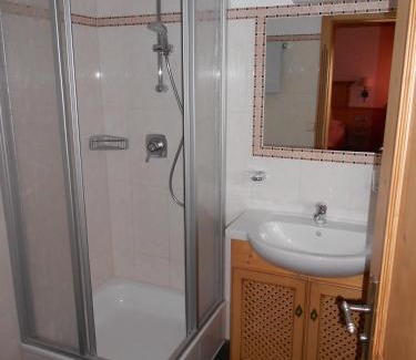 Reit im Winkl Hotel | Gästehaus Weißes Rössl