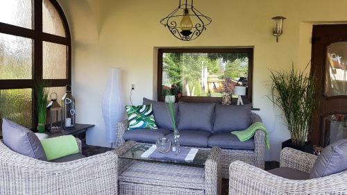 Taucha Apartment | Gästewohnung Flora