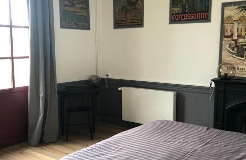 Mers-sur-Indre House | Gîte 13 pers. dans une ancienne gare avec piscine, jardin clos, terrasse et équipements PMR - FR-1-591-166