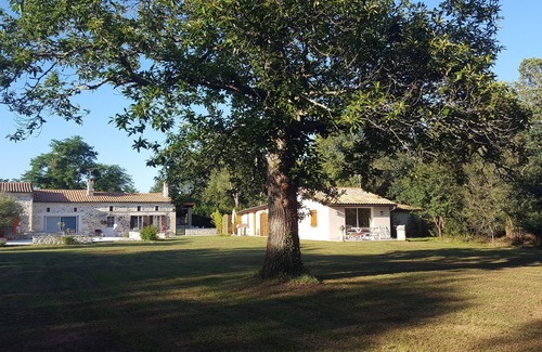 Bussac-Foret Cottage | GÎTE 2 Epis "TI CASE" ALL COMFORT