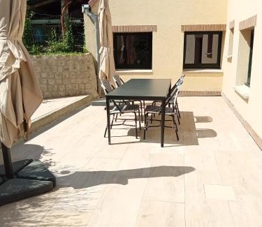 Bouvigny-Boyeffles House | Gîte 3 étoiles Le Charme Des Cerisiers pour 4 personnes