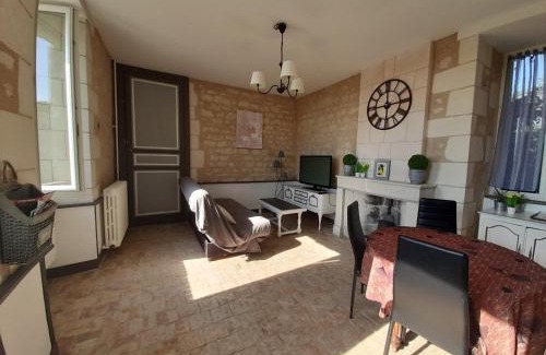 La Roche-Posay House | Gîte au calme avec jardin et WIFI à La Roche-Posay - FR-1-541-52