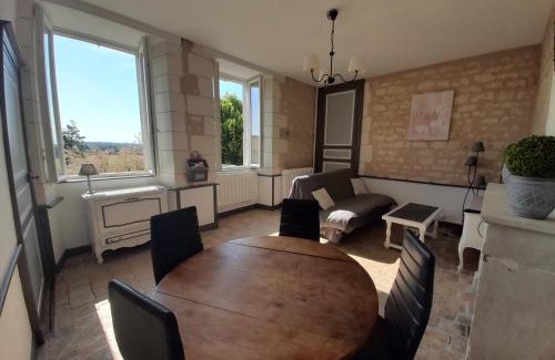 La Roche-Posay House | Gîte au calme avec jardin et WIFI à La Roche-Posay - FR-1-541-52