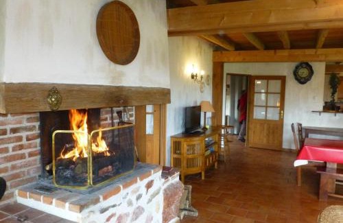 Audes House | Gîte Authentique avec Confort Moderne, Cheminée, Jardin, Jeux pour Enfants, à 13km de Montluçon - FR-1-489-119