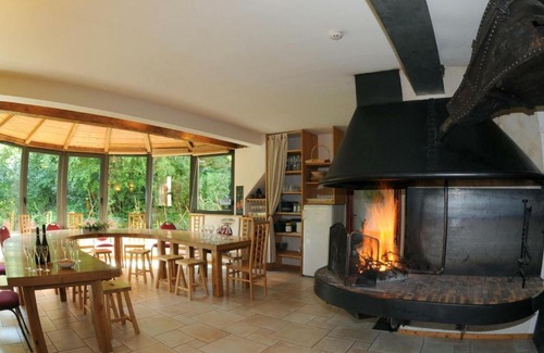 Bar-sur-Seine House | Gîte Bar-sur-Seine, 7 pièces, 26 personnes - FR-1-543-134
