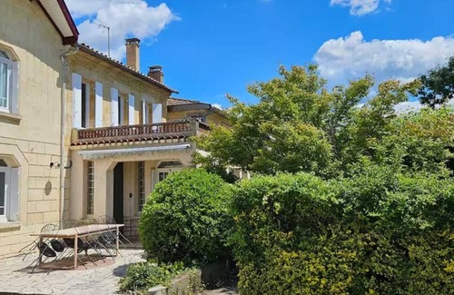Saint-Pey-d'Armens Cottage | Gîte Château Touzinat - Saint Emilion