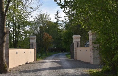 Luce-sous-Ballon House | Gîte Charmant au Cœur de la Nature près du Mans, 6 Pers., Domaine Historique - FR-1-410-319