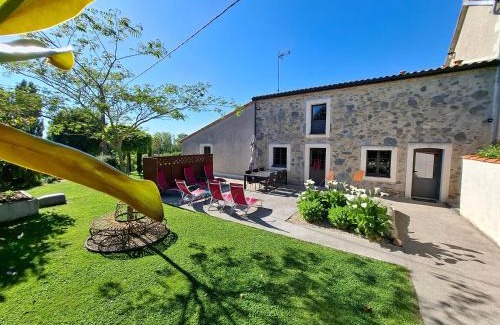 Moncoutant House | GÎTE chez la petite marie à 40 mn du PUY DU FOU
