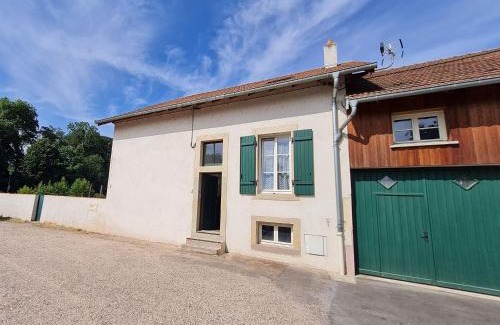 Luneville House | Gîte cosy face au parc des Bosquets, avec parking, terrasse et à deux pas du château de Lunéville - FR-1-584-293