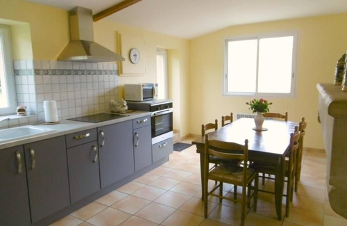 Saint-Ciers-sur-Gironde House | Gîte des Rouleaux - SAINT-CIERS-SUR-GIRONDE